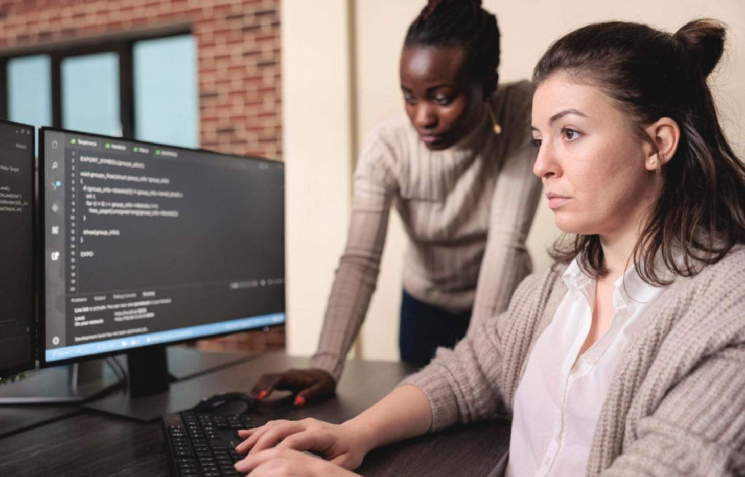 Instructor explaining AI marketing concepts during an online session